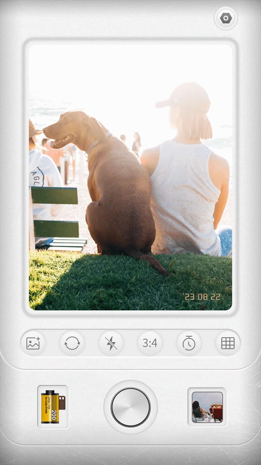 Onlymo胶片相机(复古创意滤镜特效) v1.6.0 安卓手机版